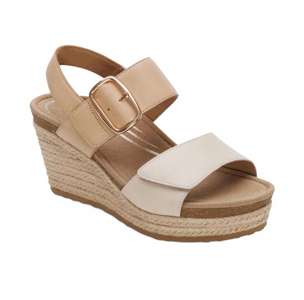 NEW AETREX women's ashley wedge sandal in off white